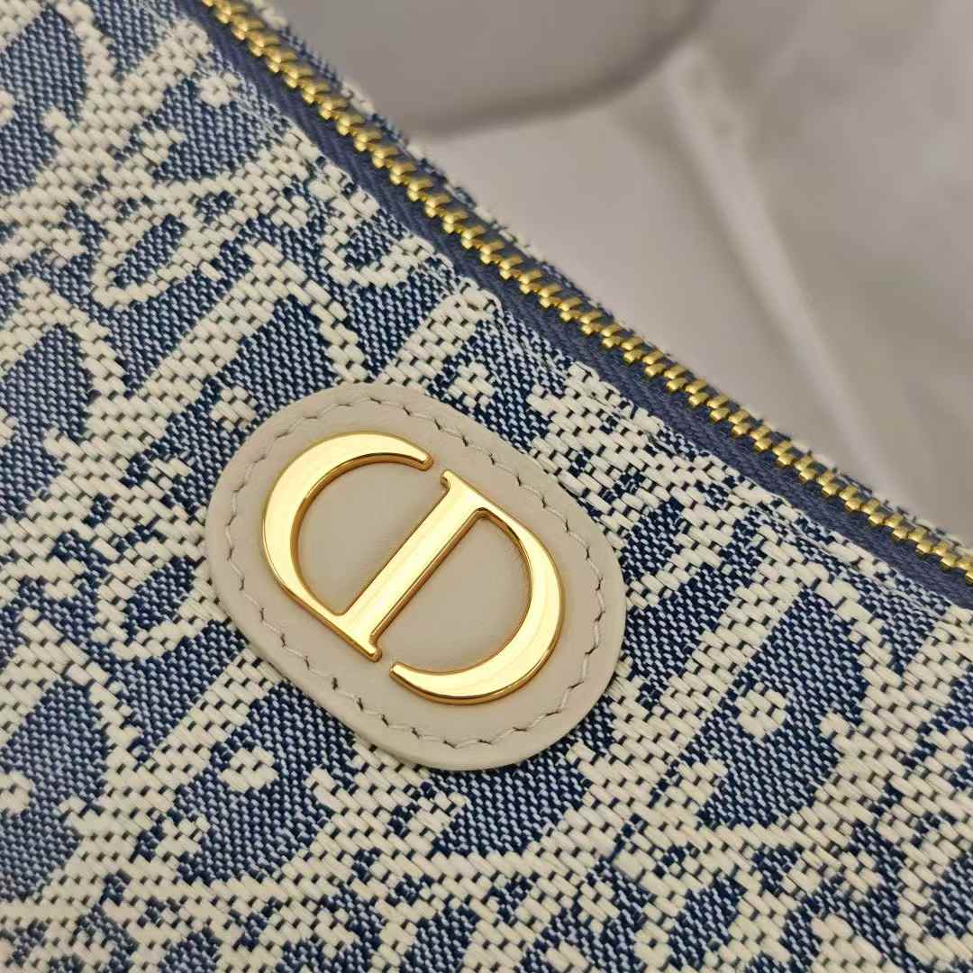 Dior Montaigne30 Mini Bag view 6