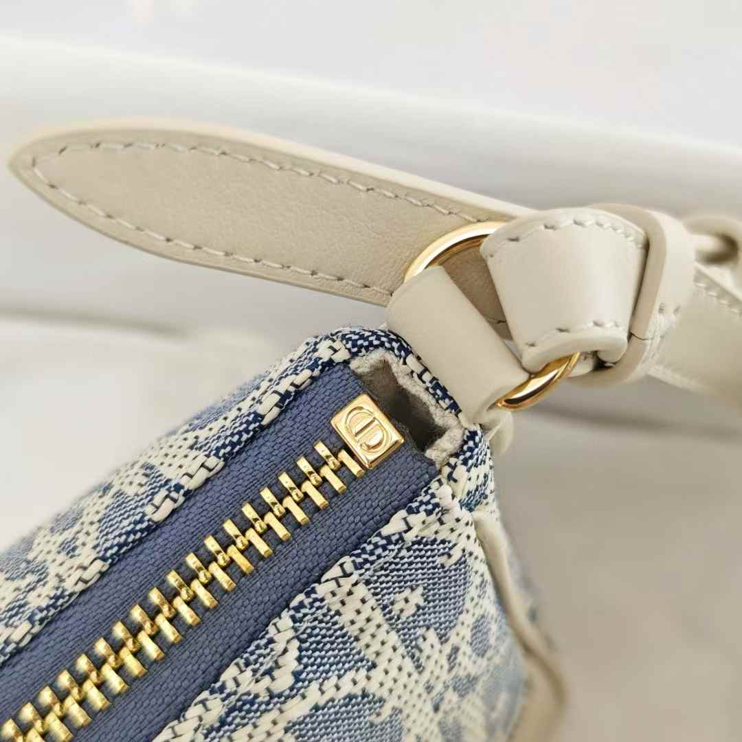 Dior Montaigne30 Mini Bag view 9