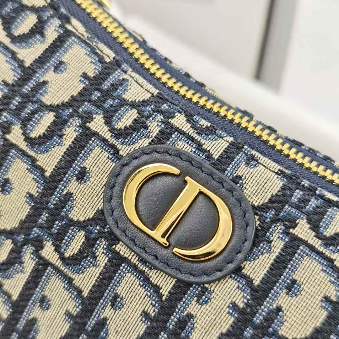 Dior Montaigne30 Mini Bag view 7