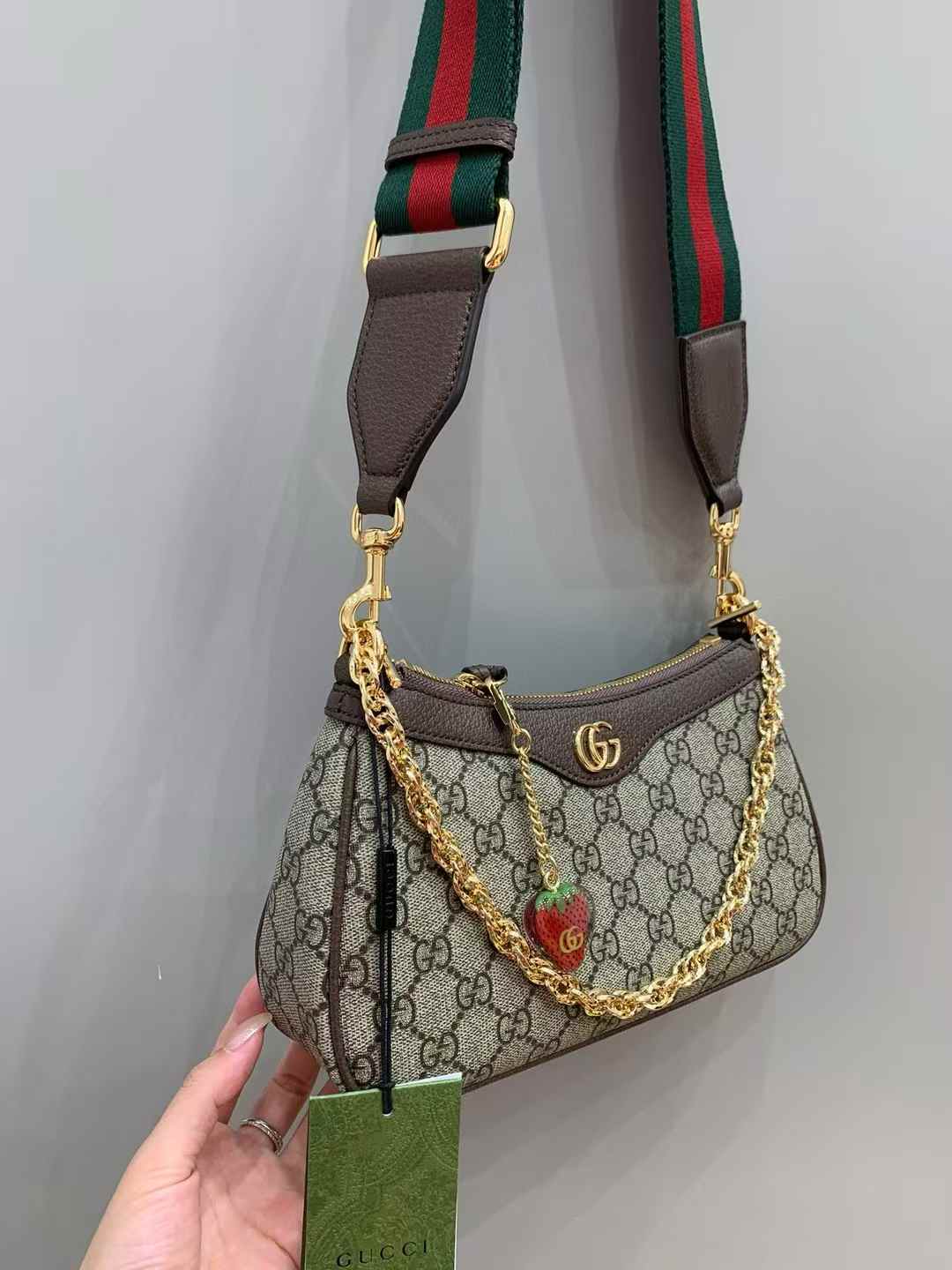 Gucci Ophidia small shoulder bag view 2