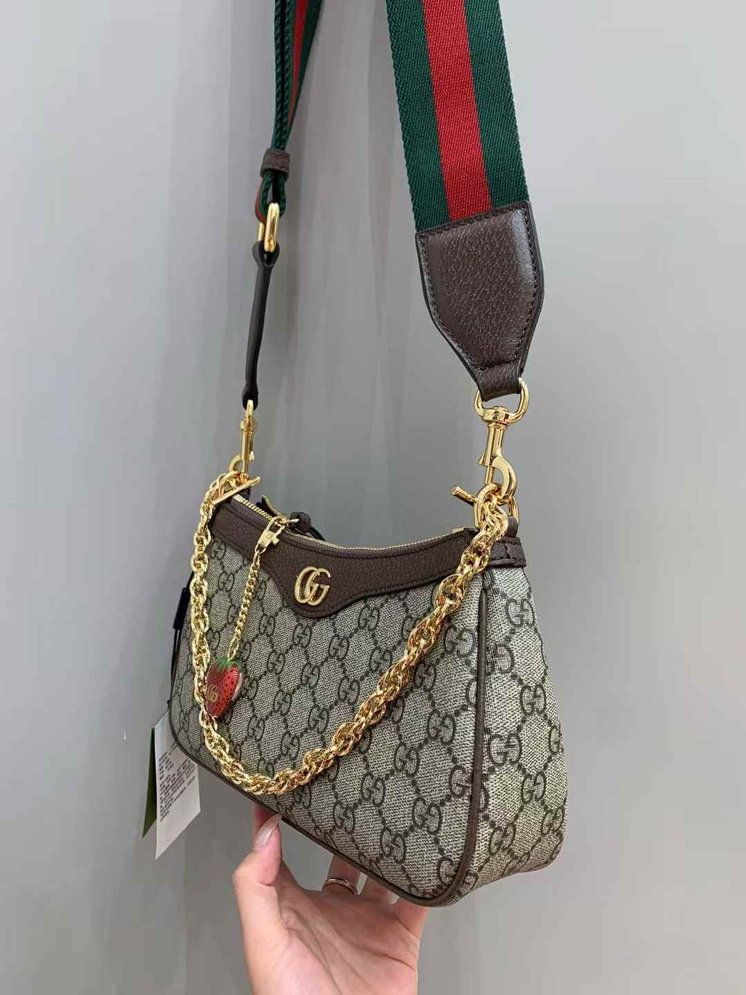 Gucci Ophidia small shoulder bag view 3