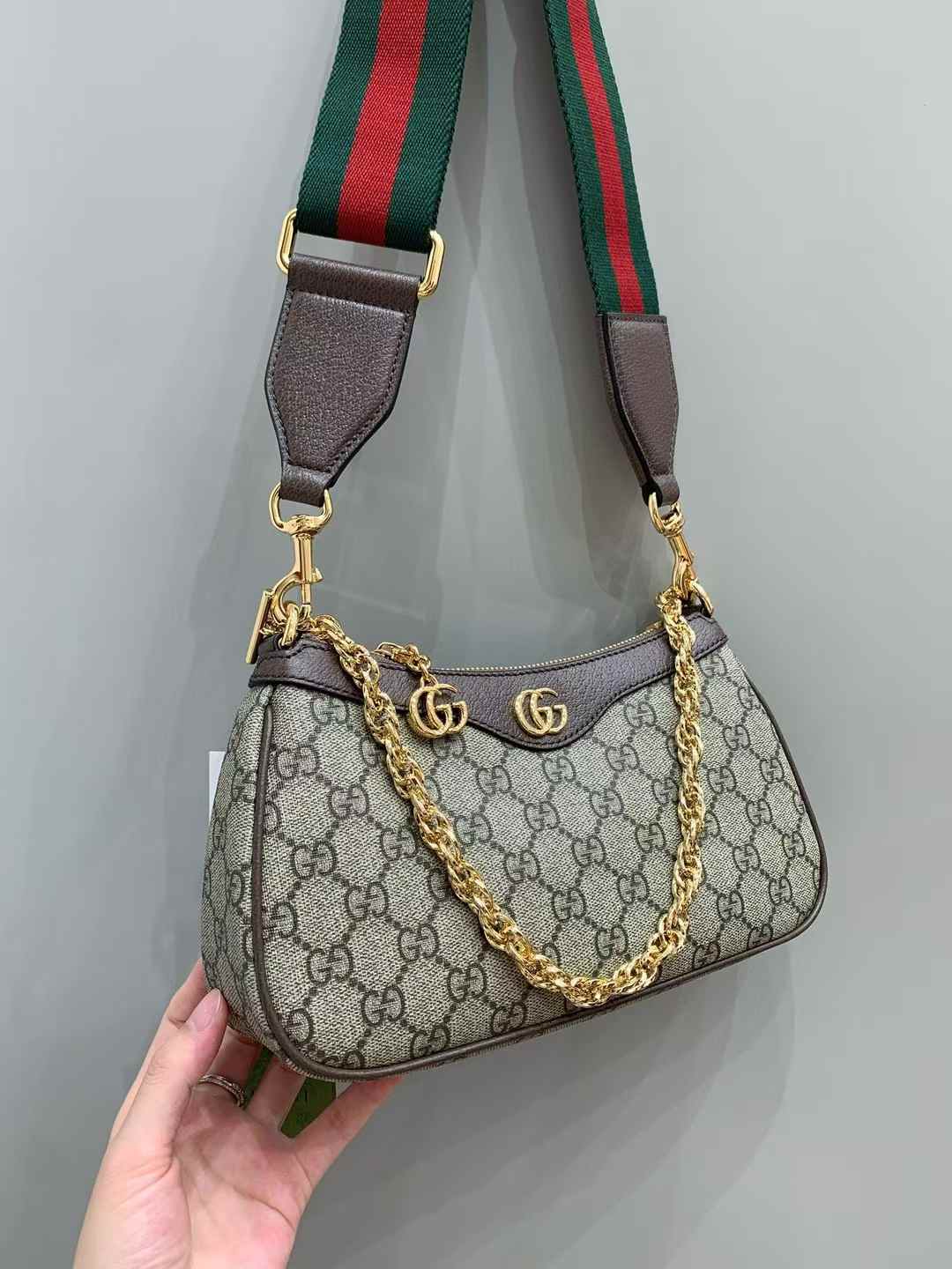 Gucci Ophidia small shoulder bag view 2