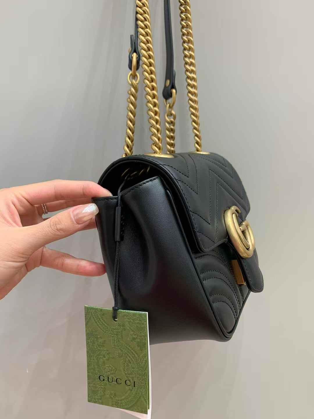 Gucci GG Marmont small shoulder view 2