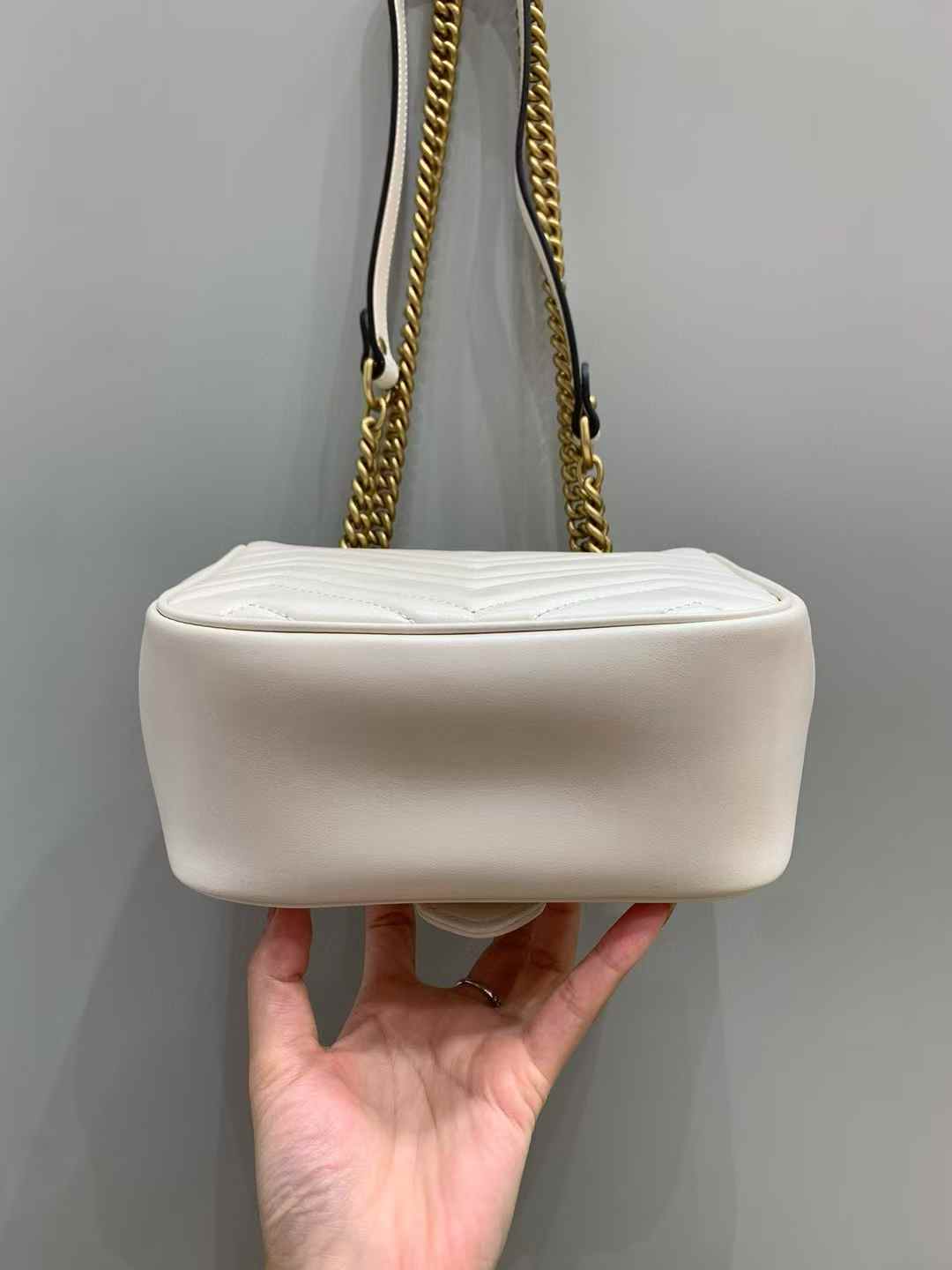 Gucci GG Marmont small shoulder view 9