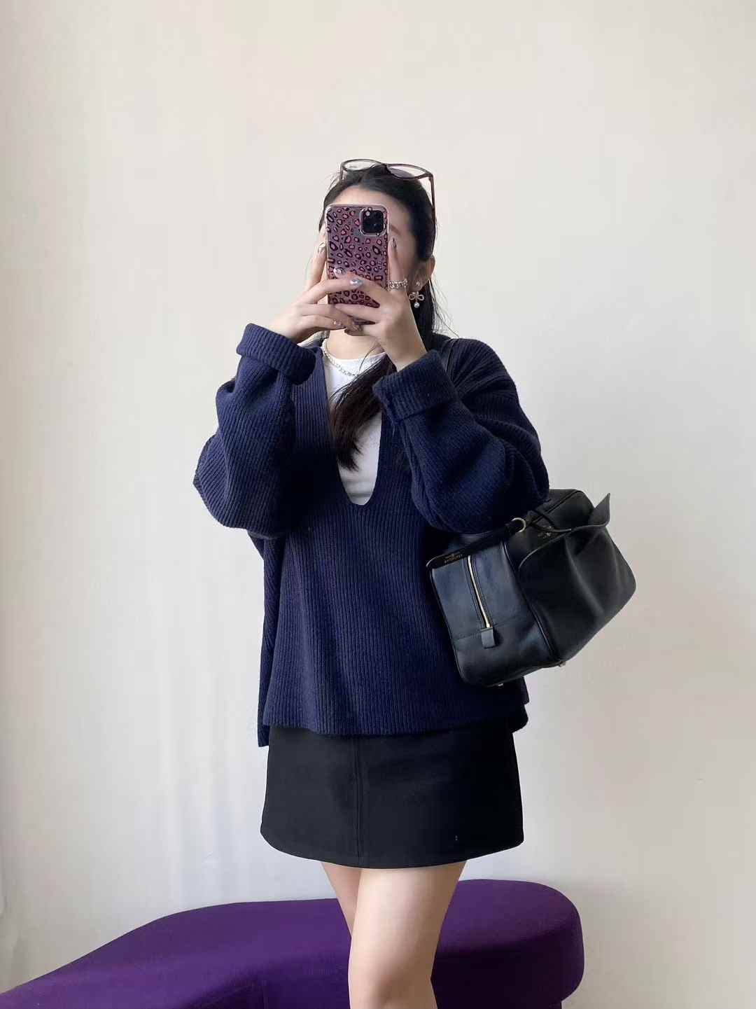Balenciaga Women’s Carrie Bowling Bag Medium in Black view 9