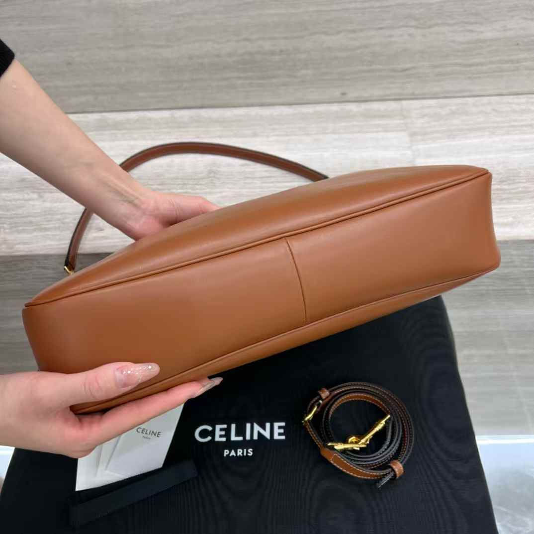 Celine Celline Medium Camille 16 Soft Bag In Smooth Calfskin view 2