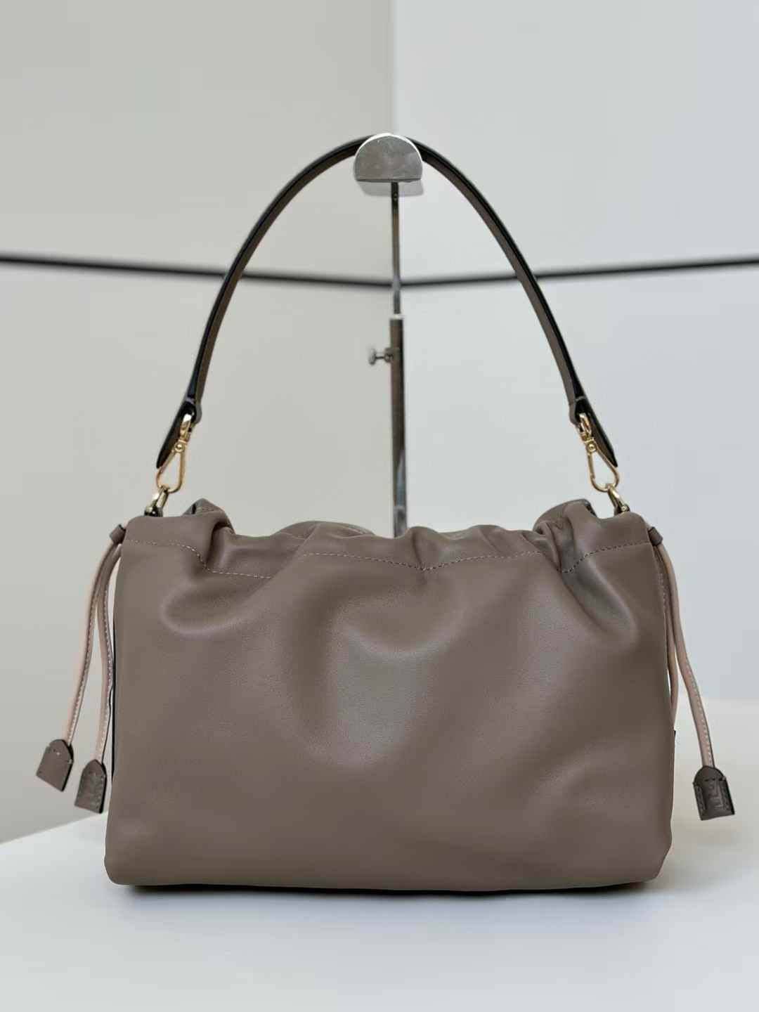 Fendi Mamma Baguette Large view 3