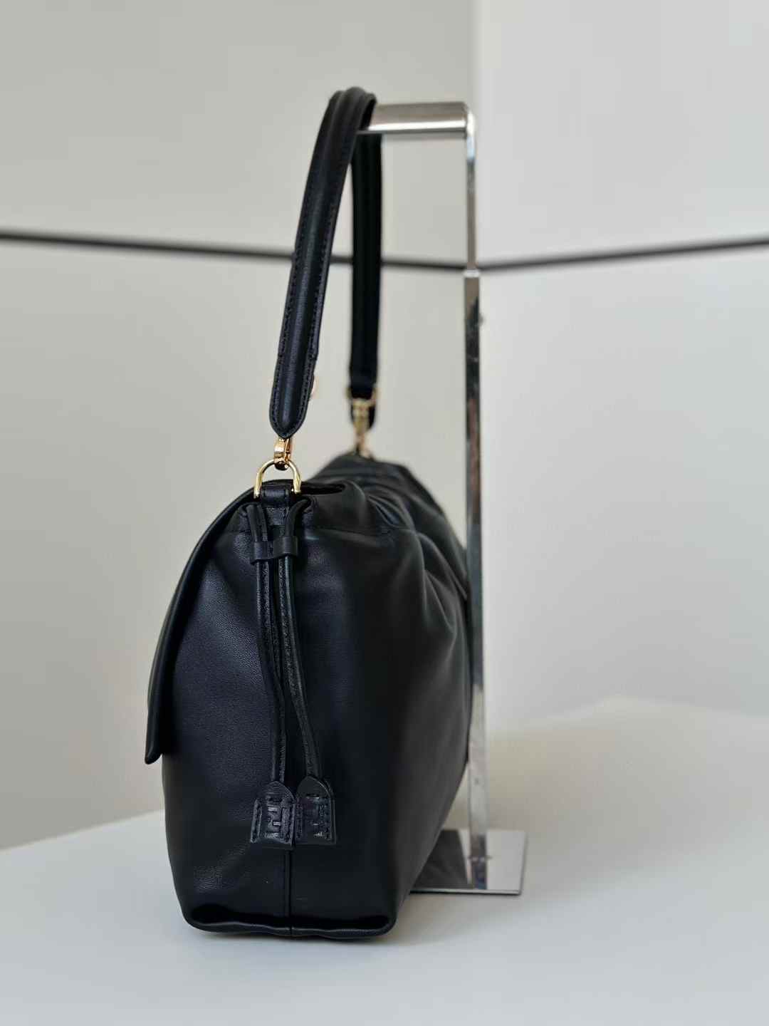 Fendi Mamma Baguette Large view 2