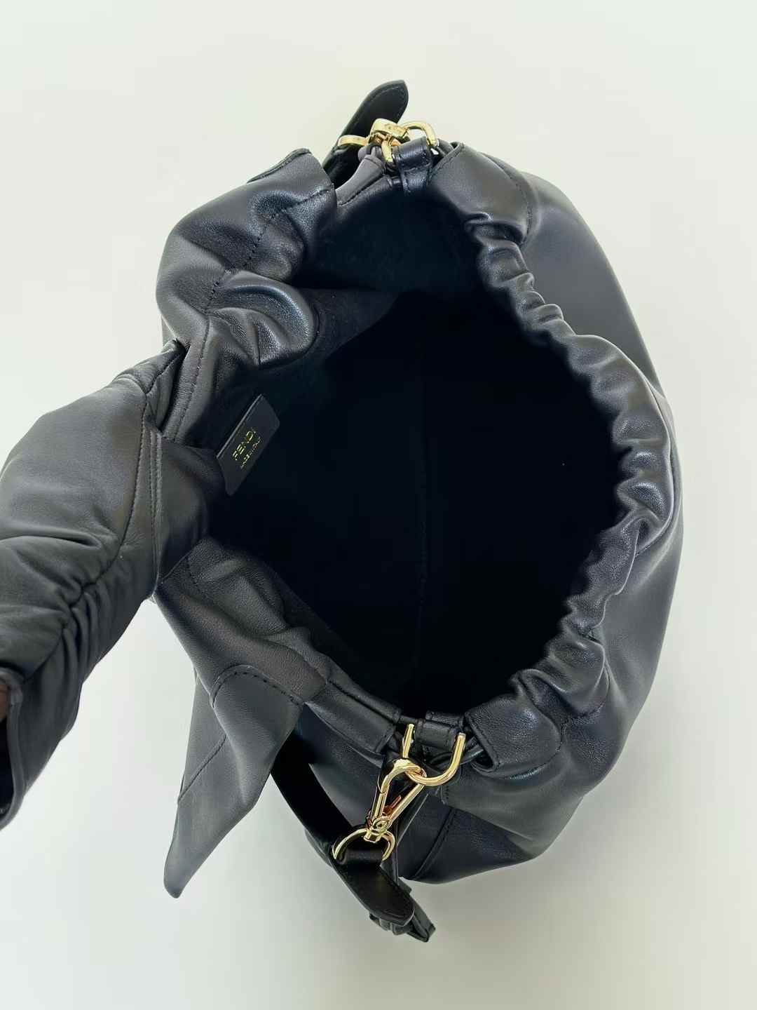 Fendi Mamma Baguette Large view 8