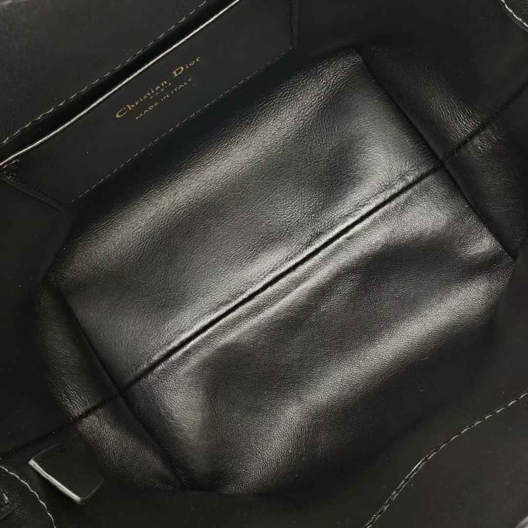 Dior Toujours Vertical Tote Bag view 4