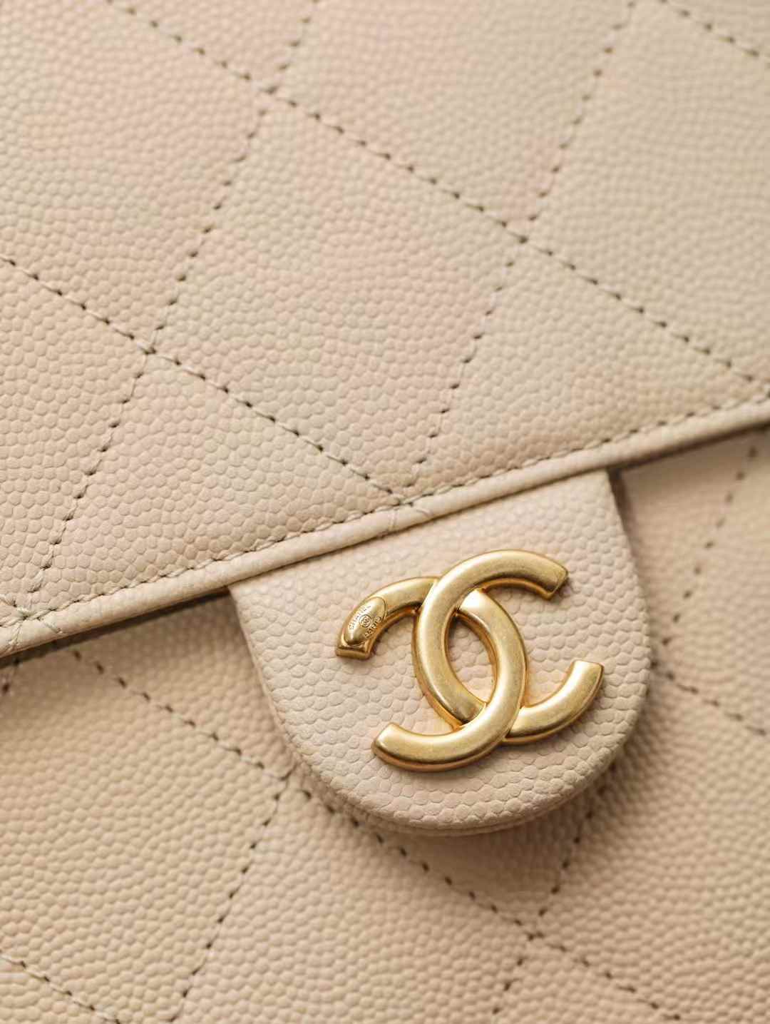 Chanel 25 Small Handbag view 7