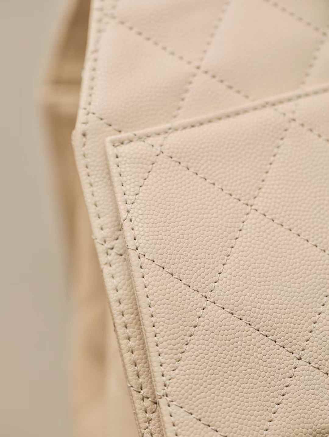 Chanel 25 Small Handbag view 9