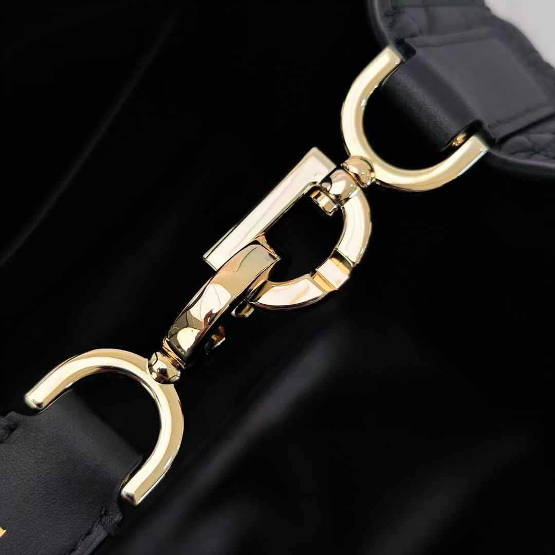 Dior Toujours Vertical Tote Bag view 3