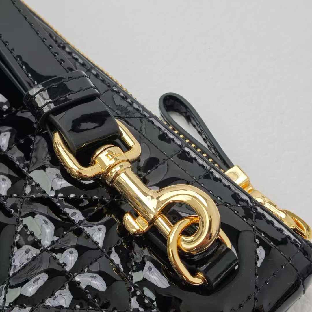 Dior Large Caro Daily Pouch view 2