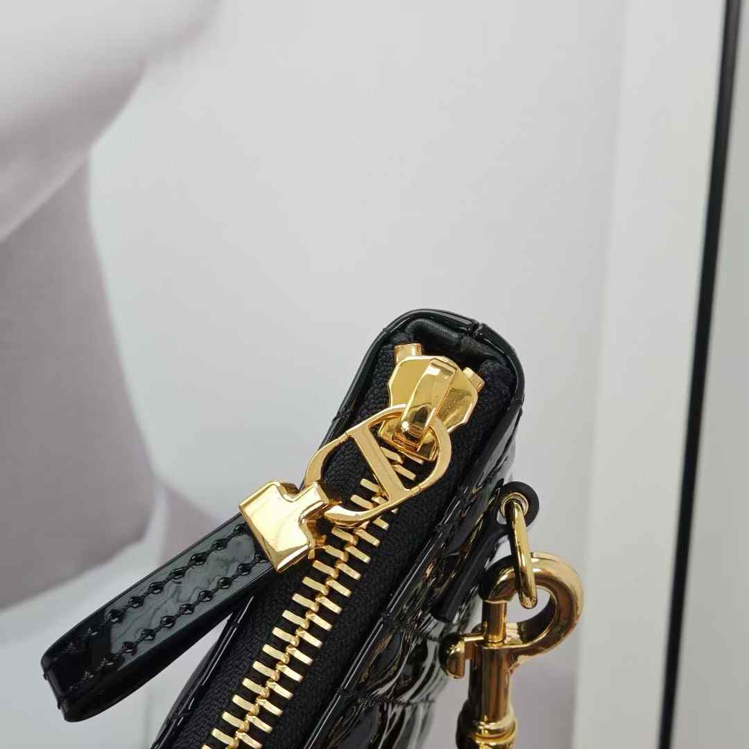 Dior Large Caro Daily Pouch view 3