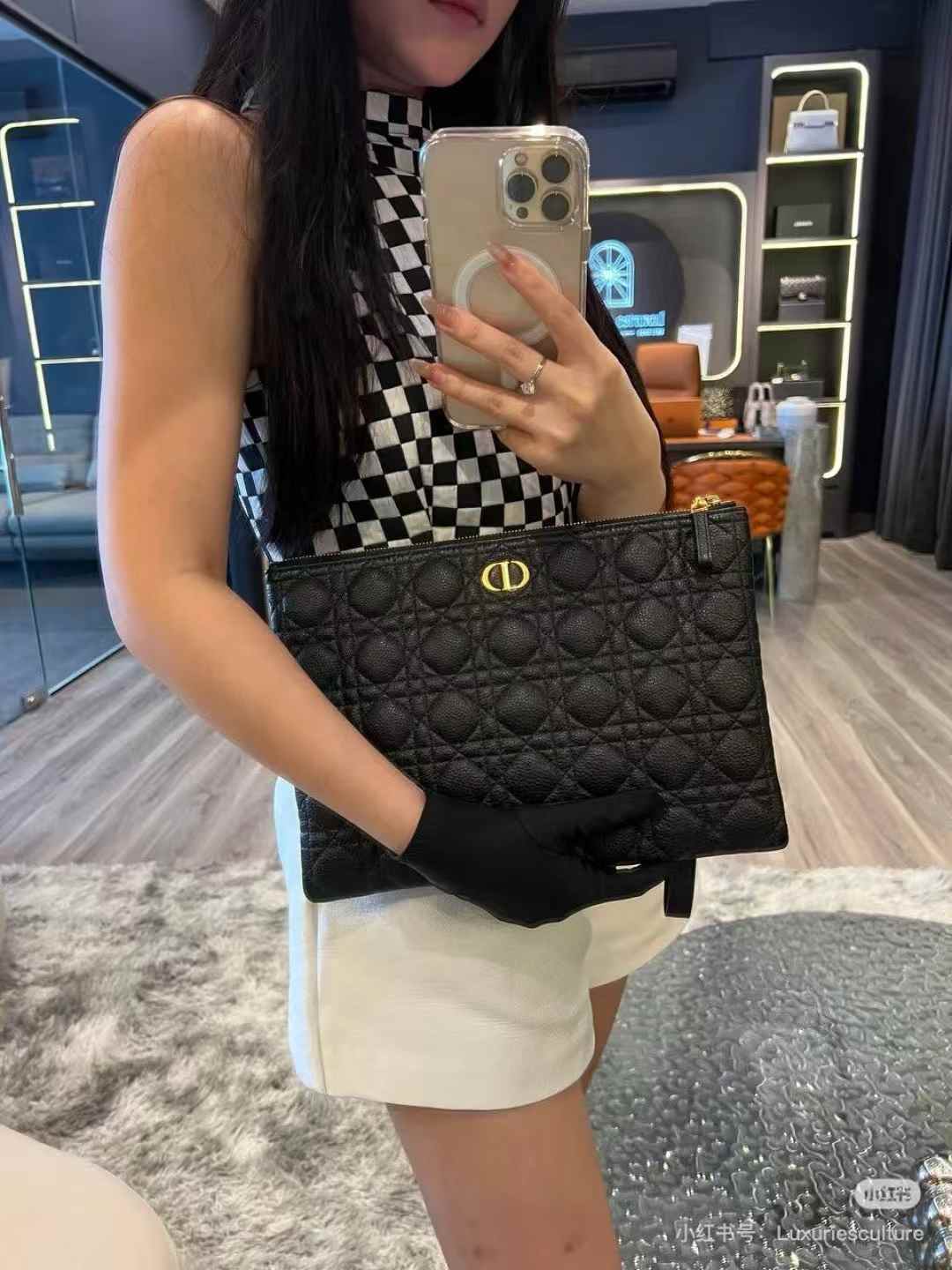 Dior Large Caro Daily Pouch view 9