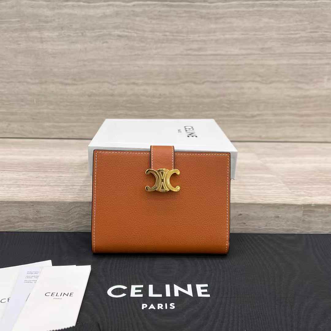 Celine Fine Wallet Victoire In Supple Grained Calfskin view 1