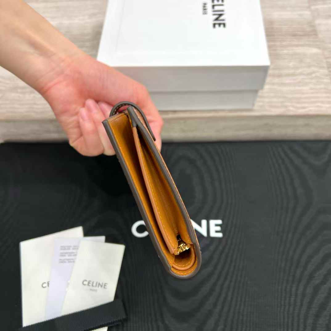 Celine Fine Wallet Victoire In Supple Grained Calfskin view 4