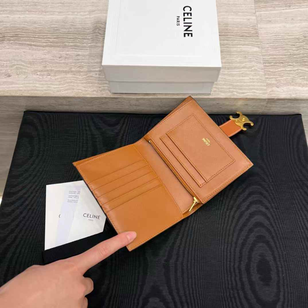 Celine Fine Wallet Victoire In Supple Grained Calfskin view 8