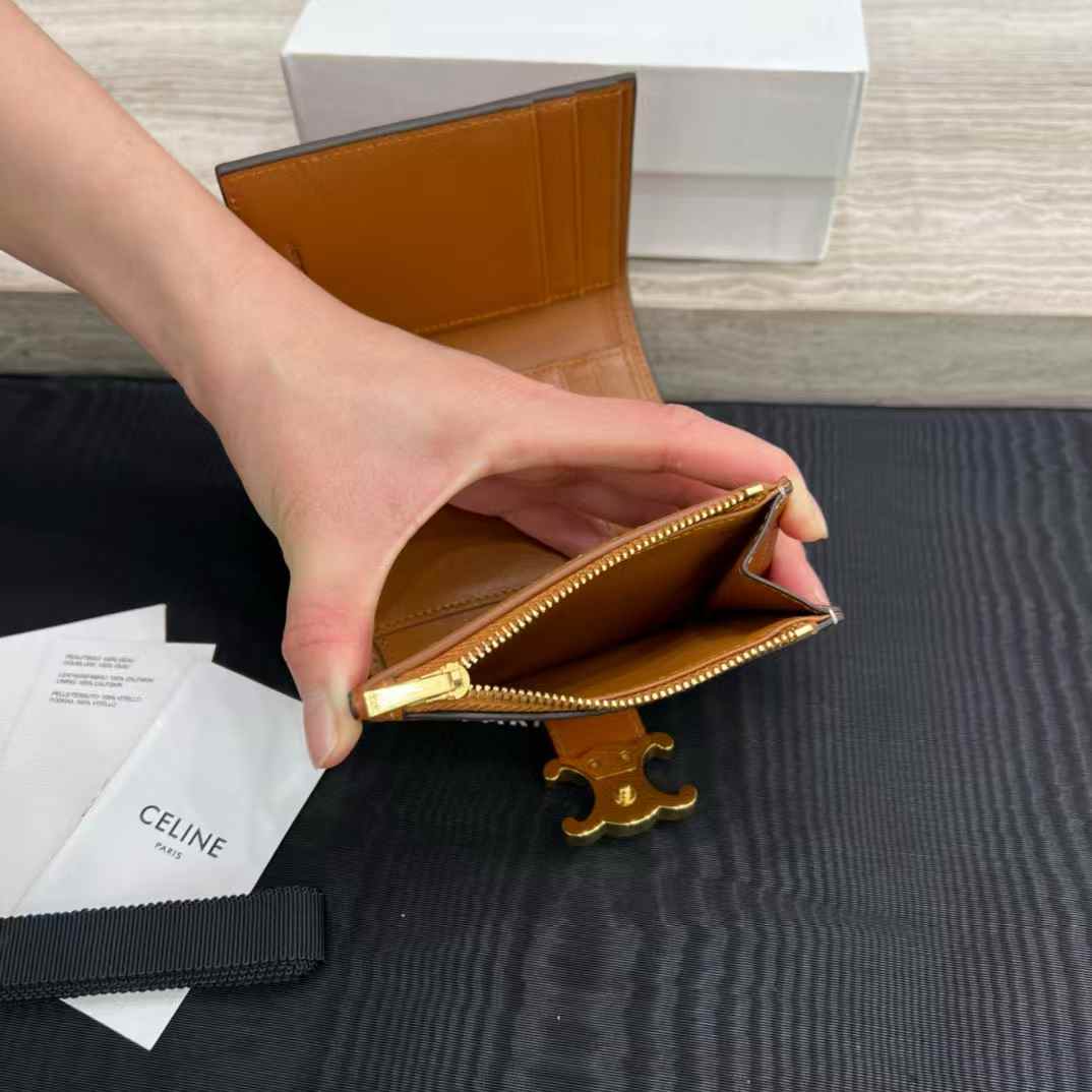 Celine Fine Wallet Victoire In Supple Grained Calfskin view 5