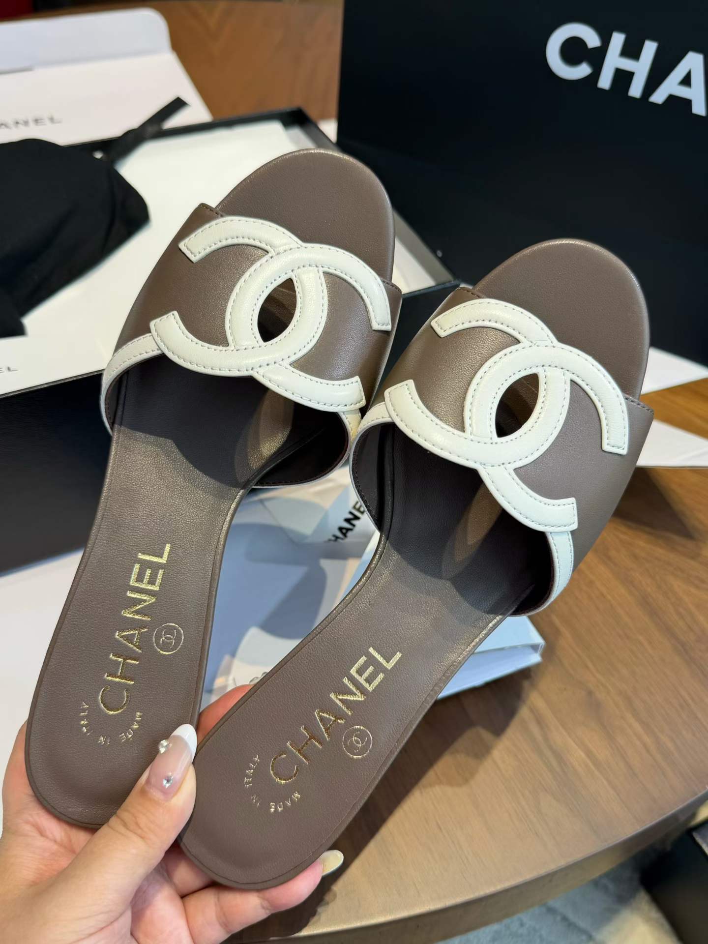Chanel 26SS Sandals view 2