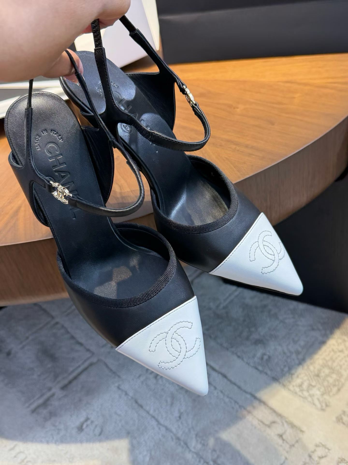 Chanel High heel sandals view 1