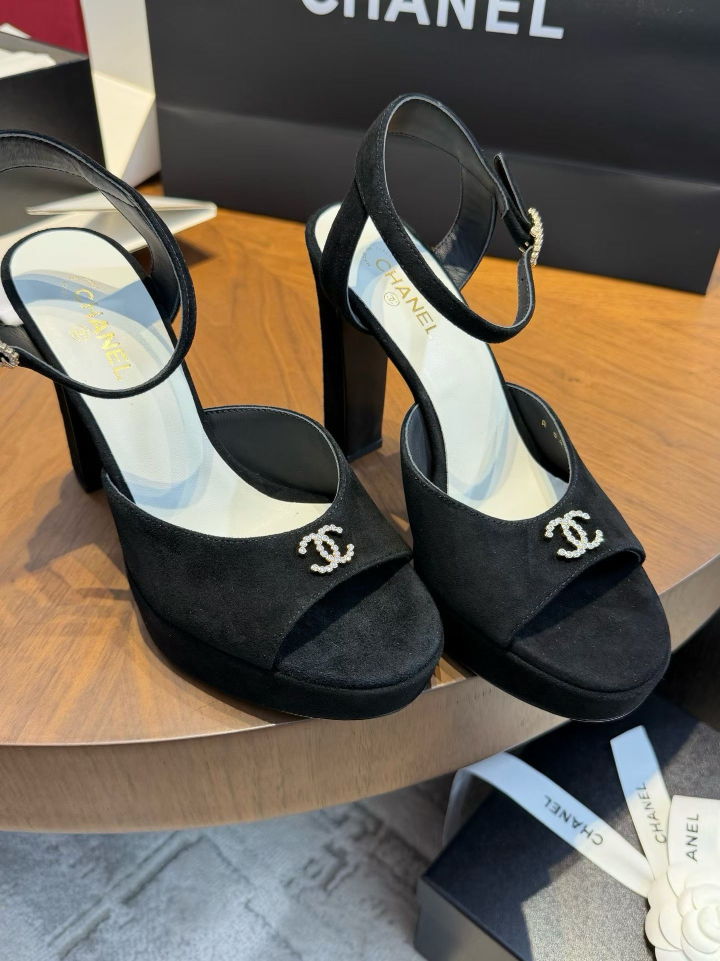 Chanel High heel sandals view 3