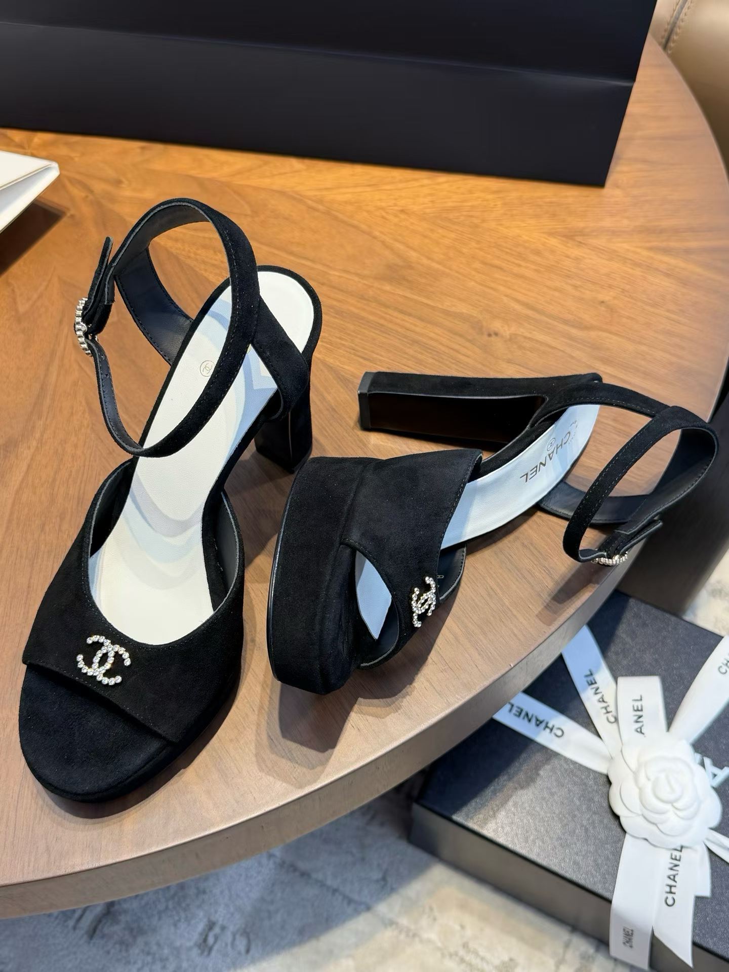 Chanel High heel sandals view 5