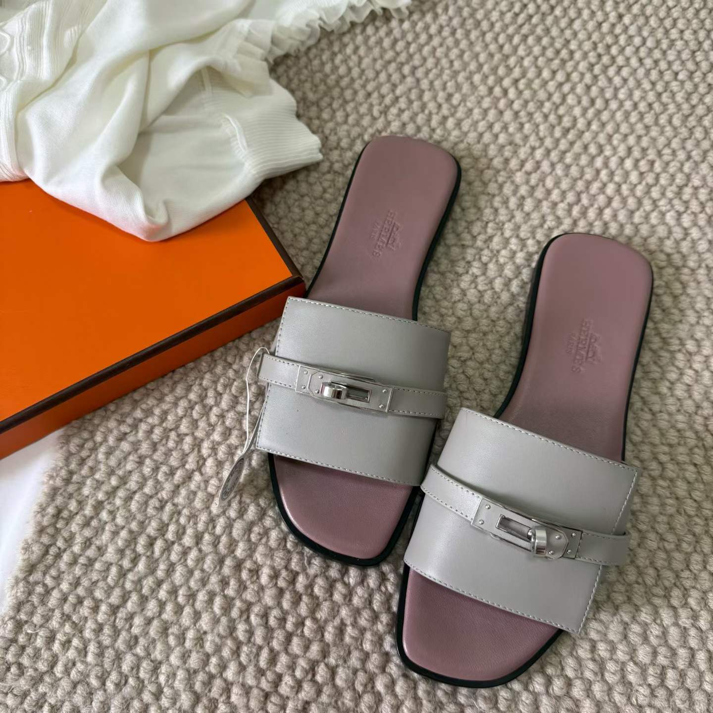 Hermès GIULIA Slippers view 11