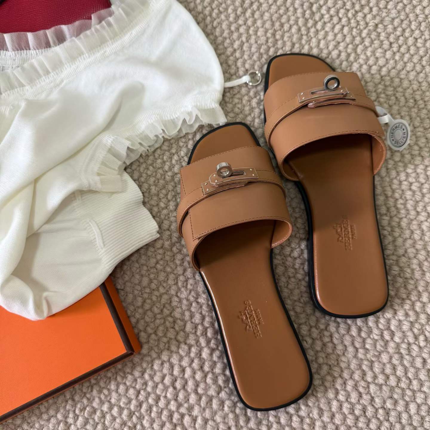 Hermès GIULIA Slippers view 2