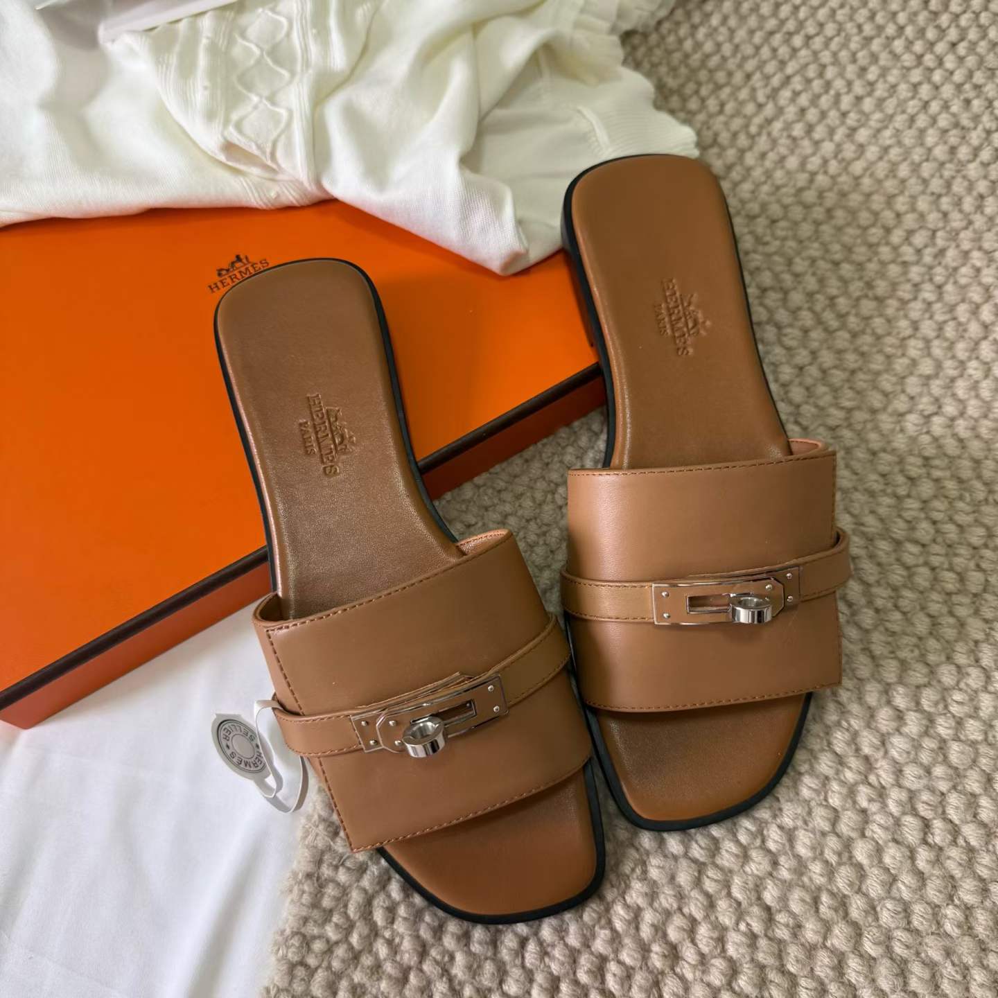 Hermès GIULIA Slippers view 6