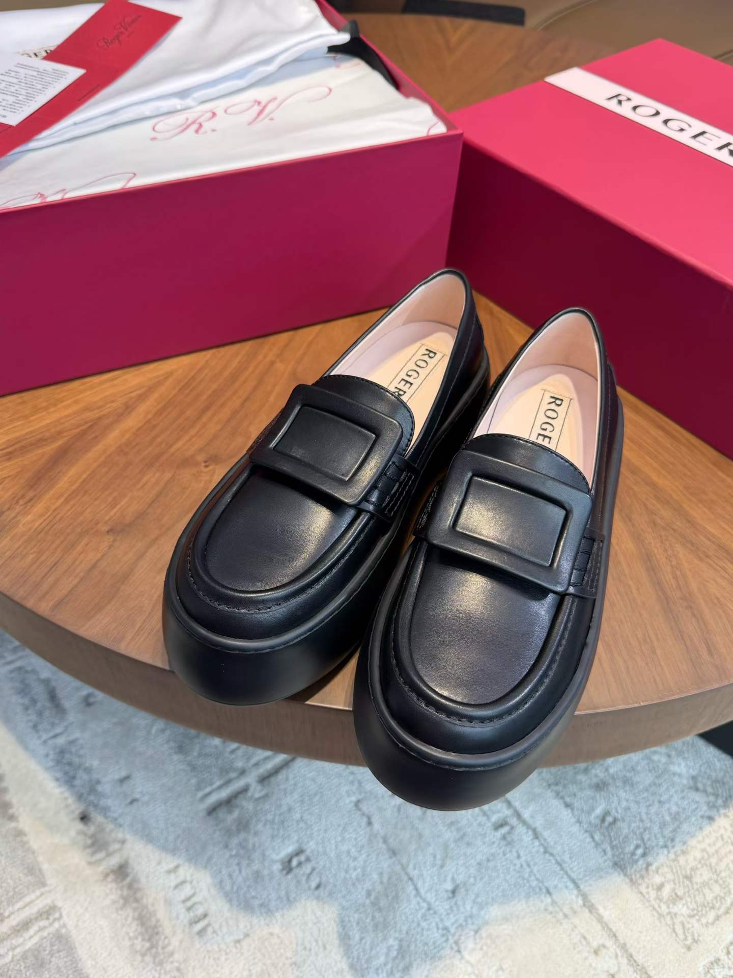 Roger Vivier Platform loafers view 2