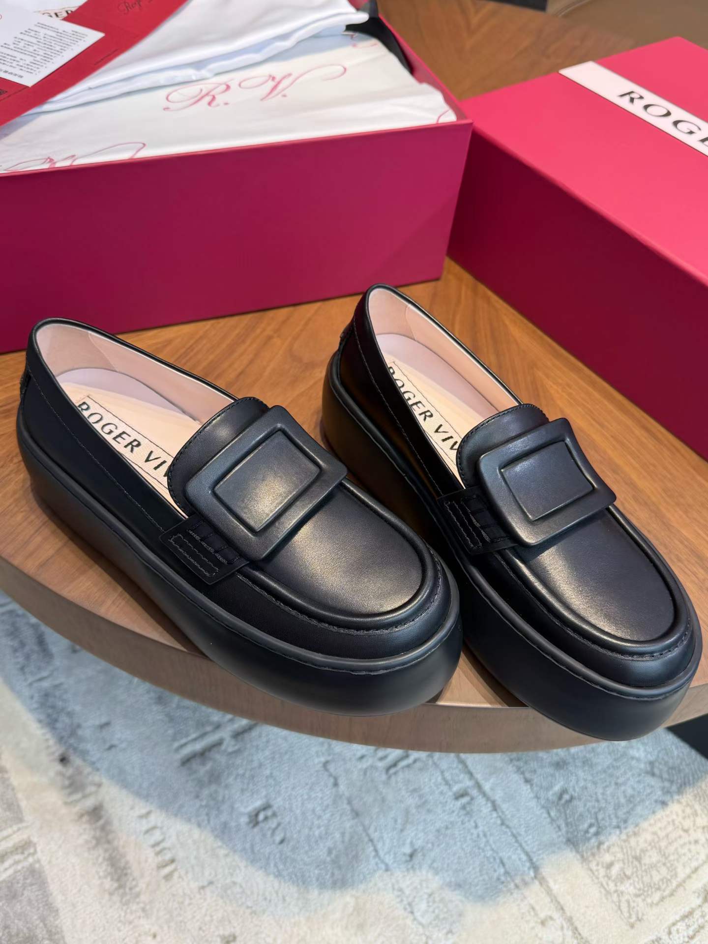 Roger Vivier Platform loafers view 3