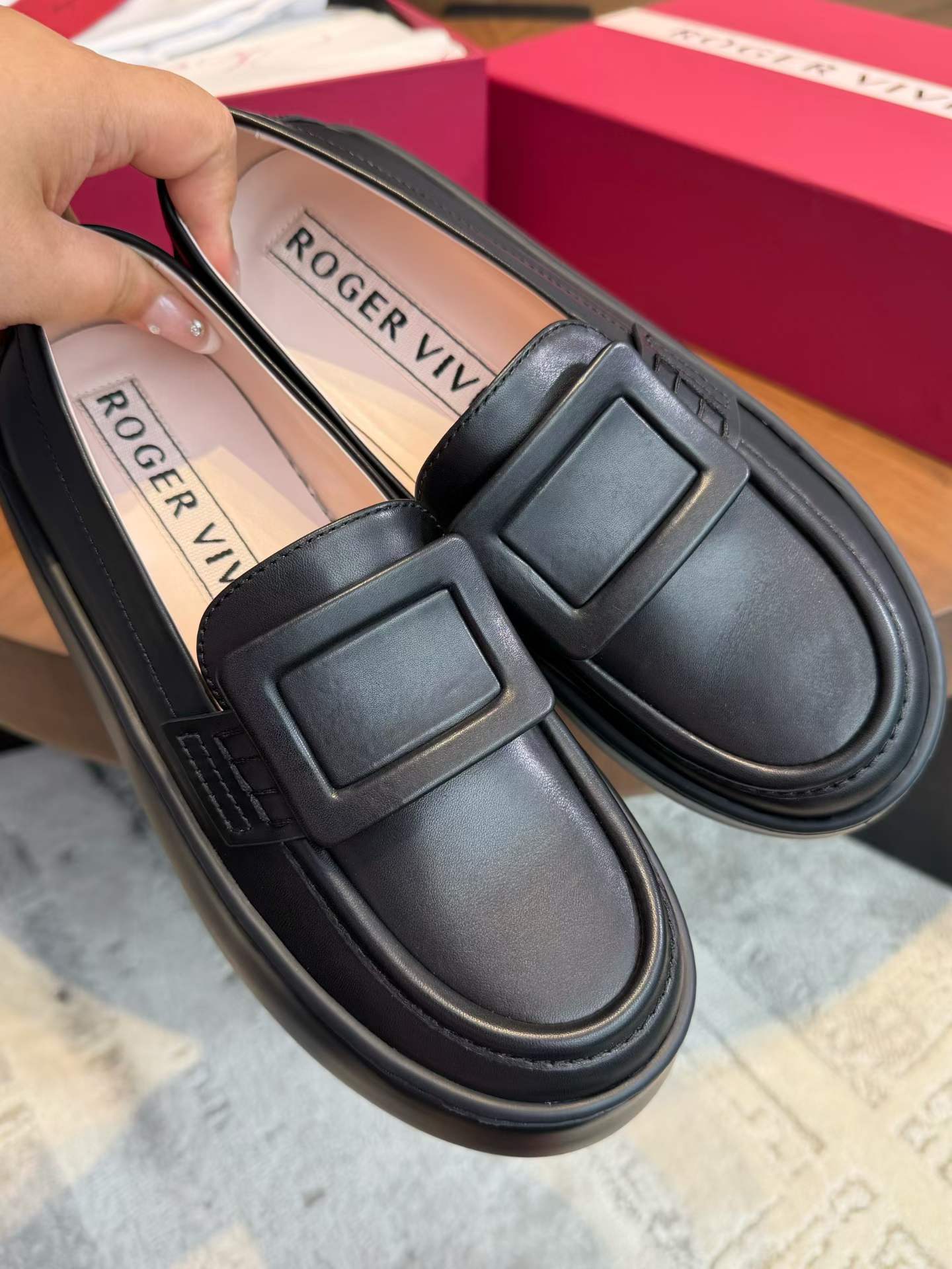 Roger Vivier Platform loafers view 4