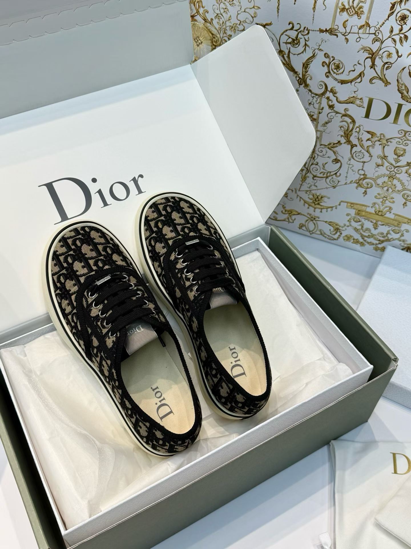 Dior Canvas sneakers view 2