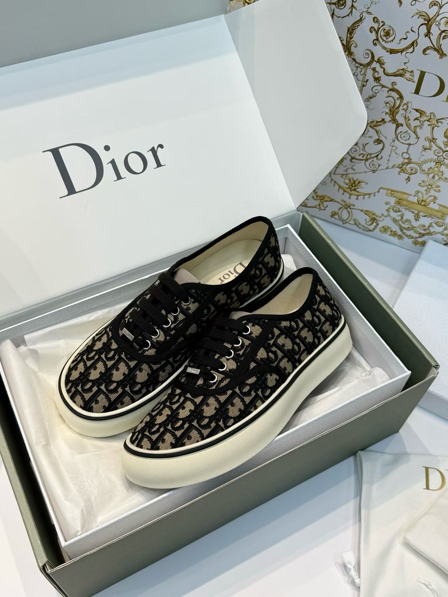 Dior Canvas sneakers view 3