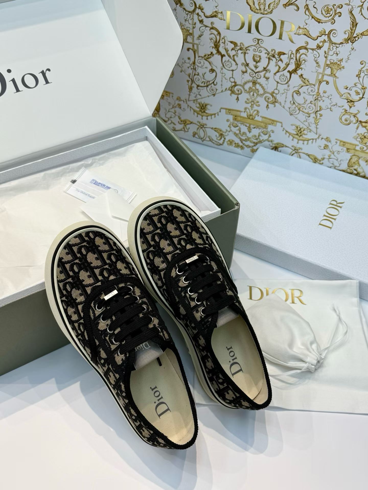 Dior Canvas sneakers view 6