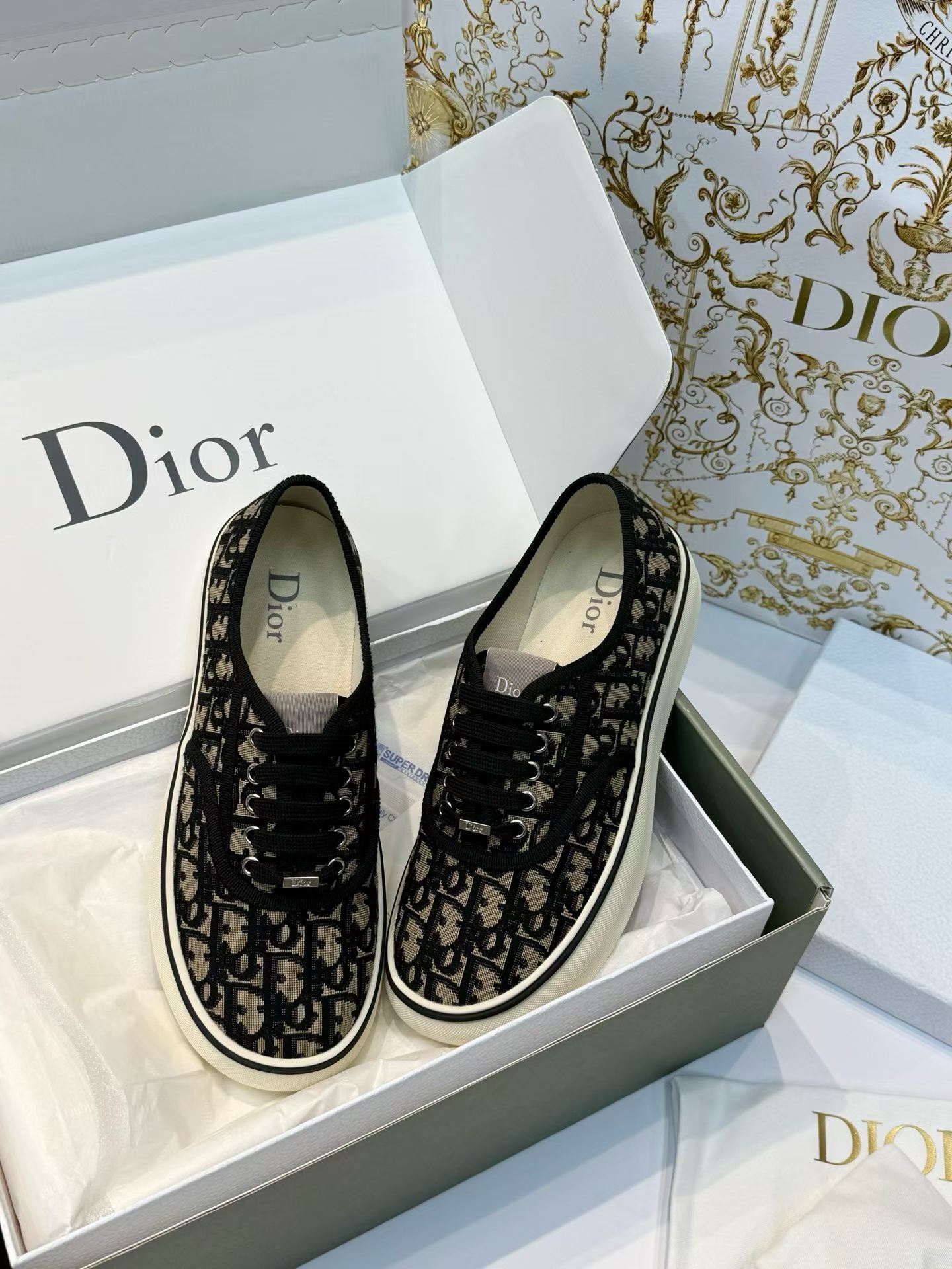 Dior Canvas sneakers view 7