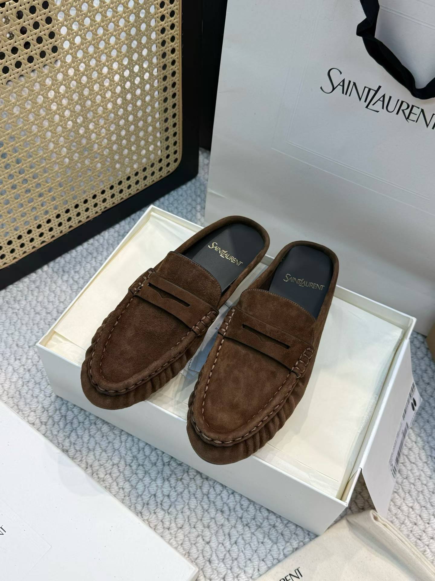 Saint Laurent Flat-bottomed Muller shoes view 10
