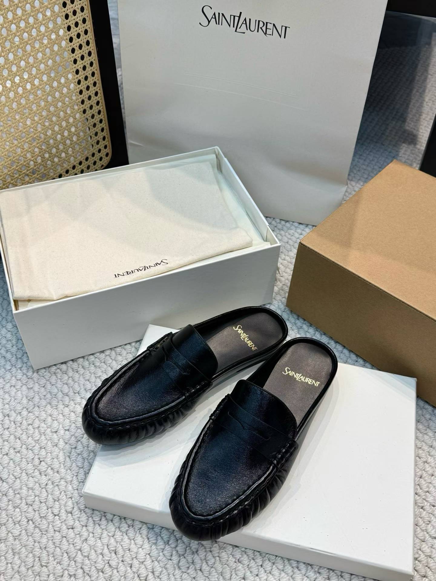 Saint Laurent Flat-bottomed Muller shoes view 3