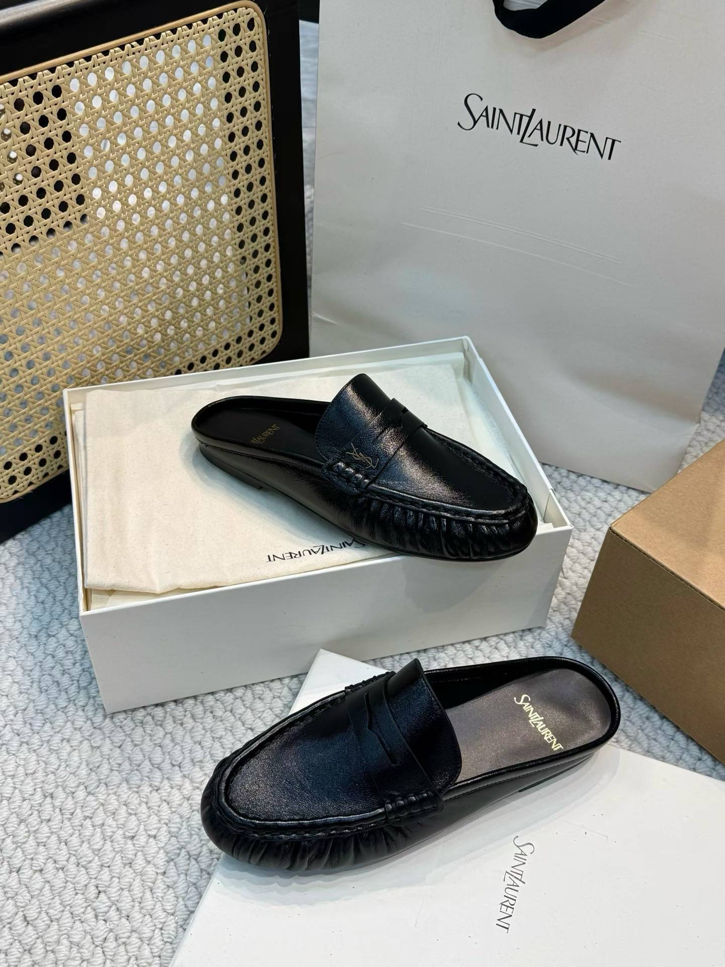 Saint Laurent Flat-bottomed Muller shoes view 5
