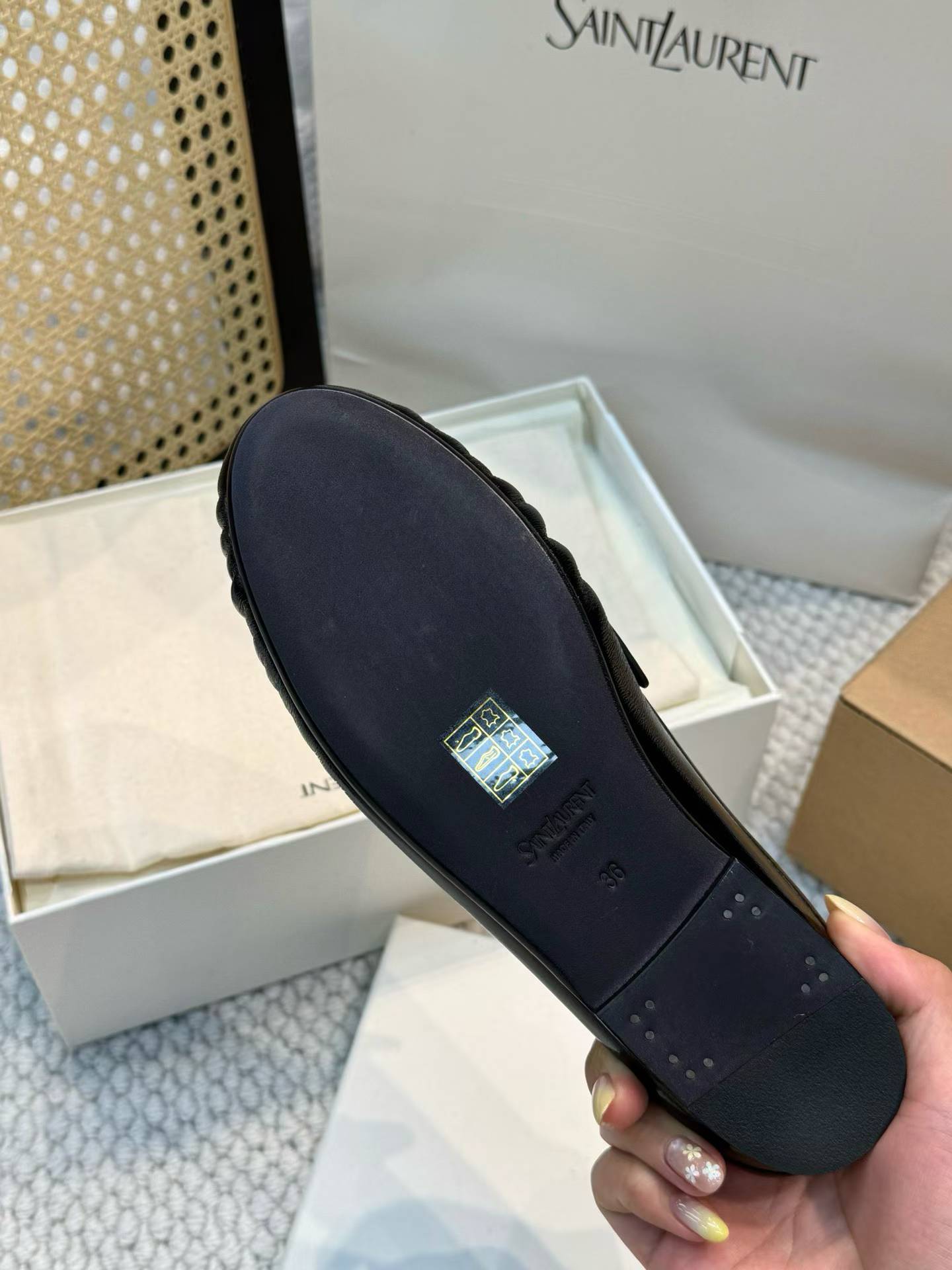 Saint Laurent Flat-bottomed Muller shoes view 7