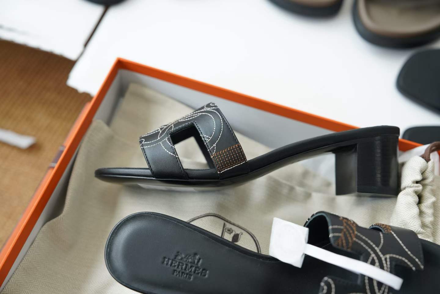Hermès Slippers view 4