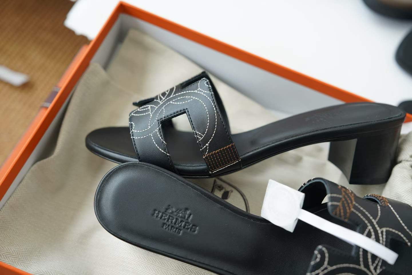 Hermès Slippers view 5