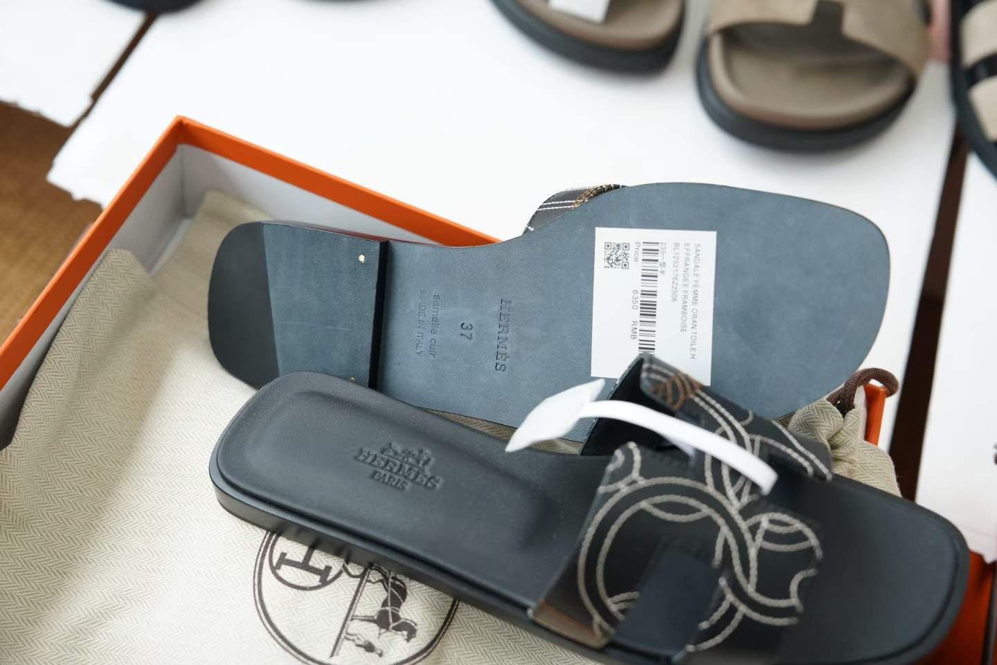Hermès Slippers view 16