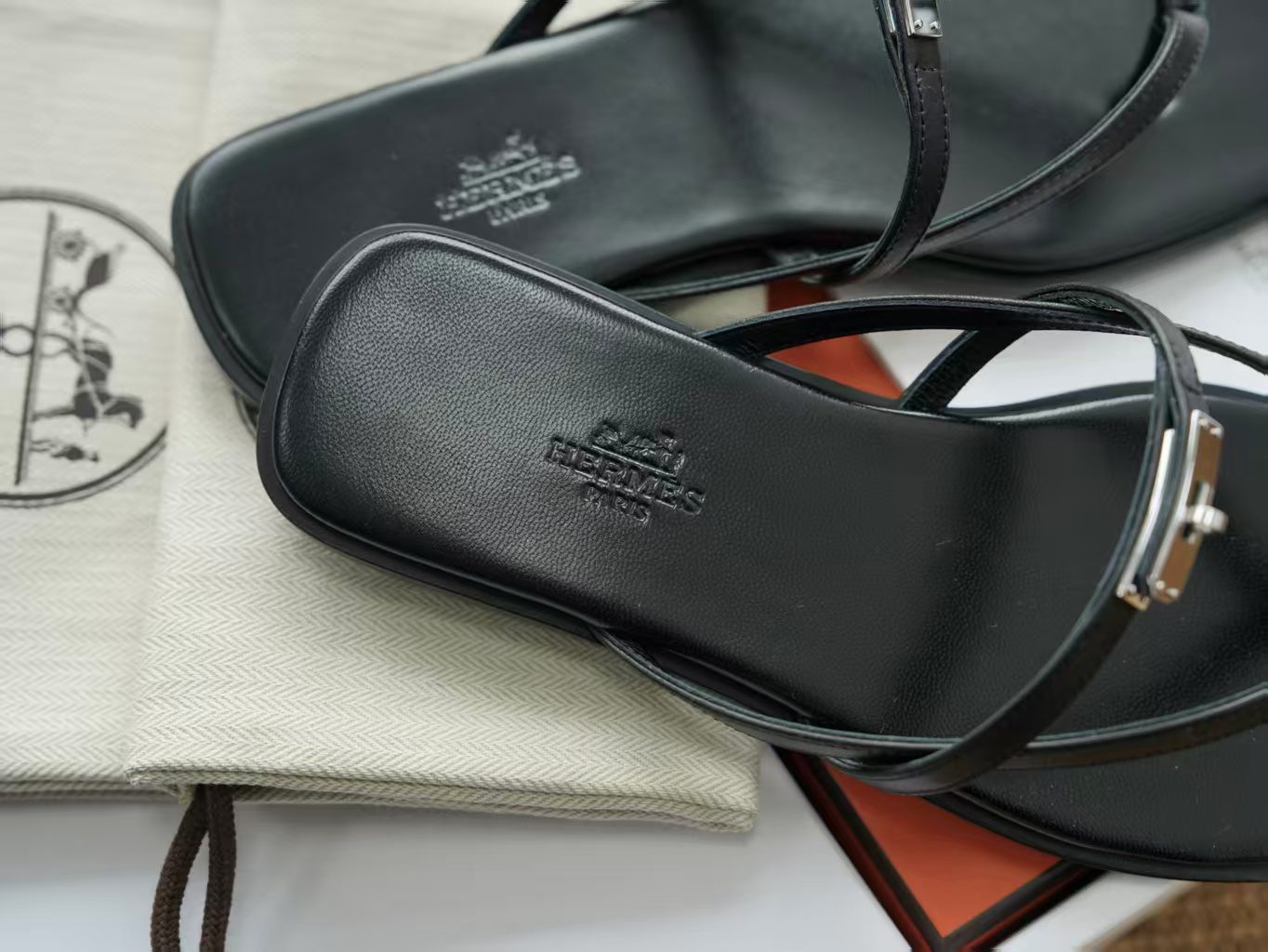 Hermès Slippers view 13
