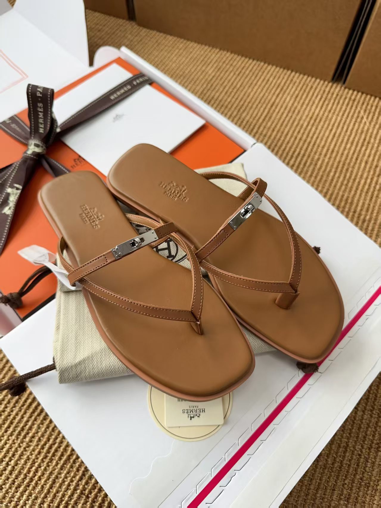 Hermès Slippers view 2