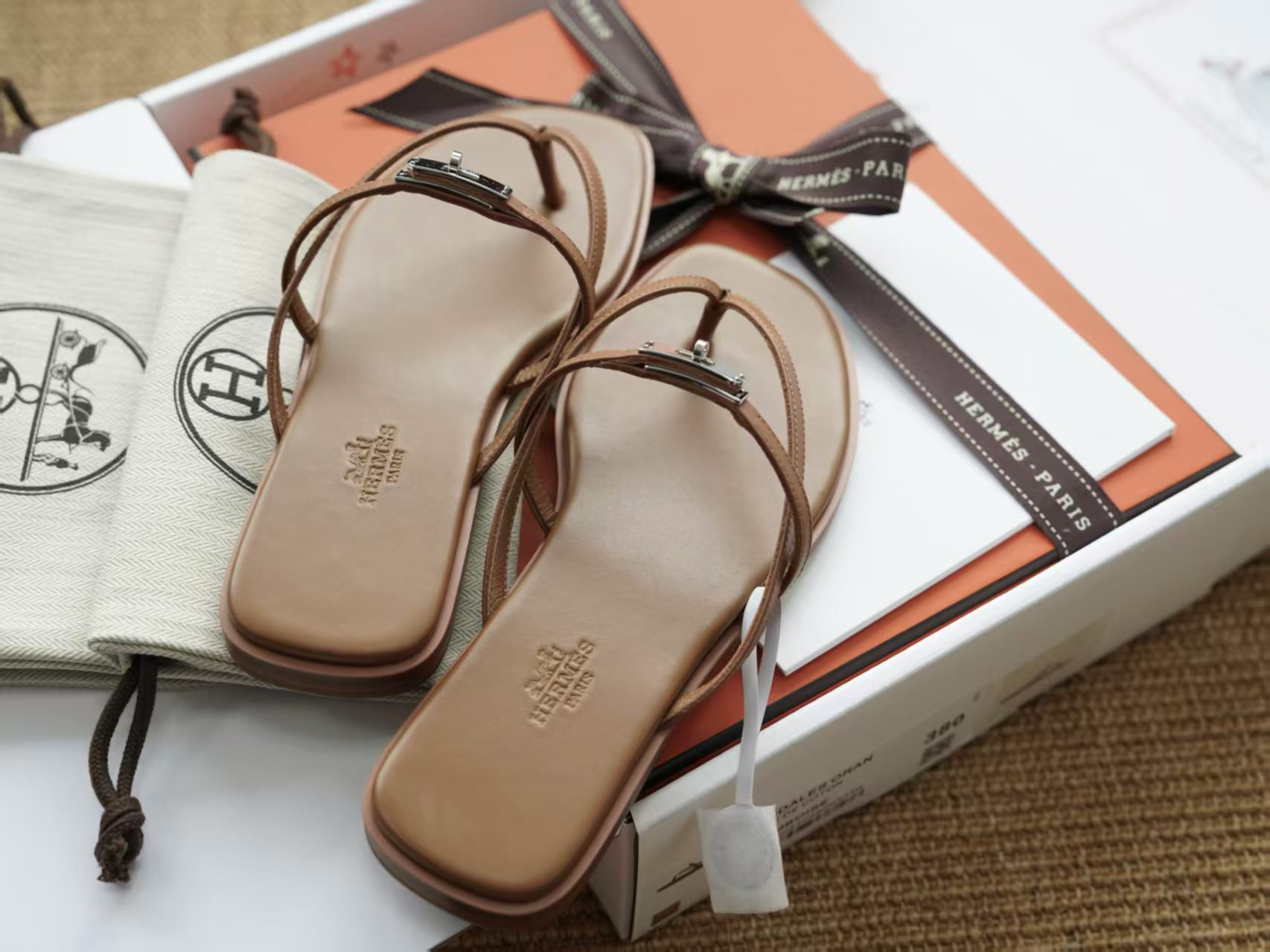 Hermès Slippers view 4