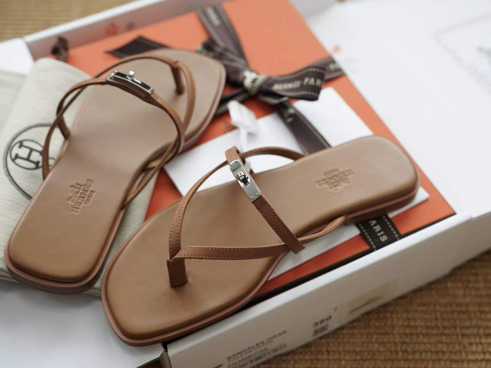 Hermès Slippers view 9