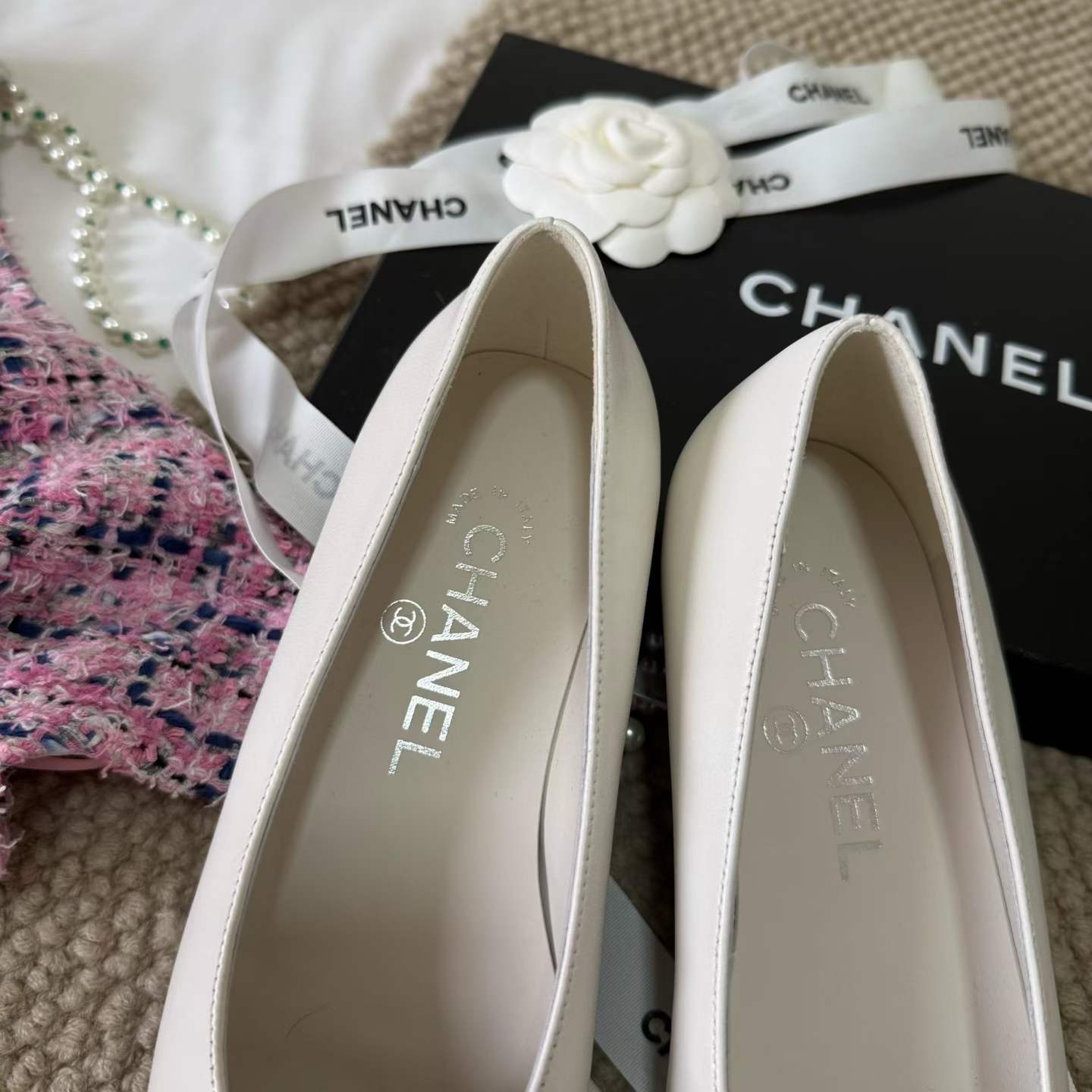 Chanel Flat shoes view 12